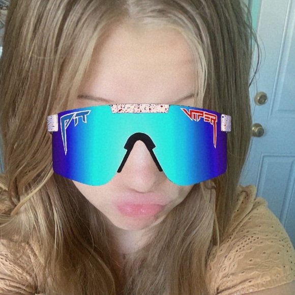 Profile Picture of Laliah Keelick (@klaliahk14) on Poshmark