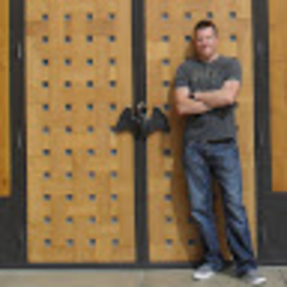 Profile Picture of David Martens (@thedavemartens) on Poshmark