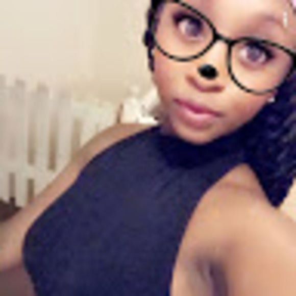 Profile Picture of Joan tanya Placide (@jtplacide) on Poshmark