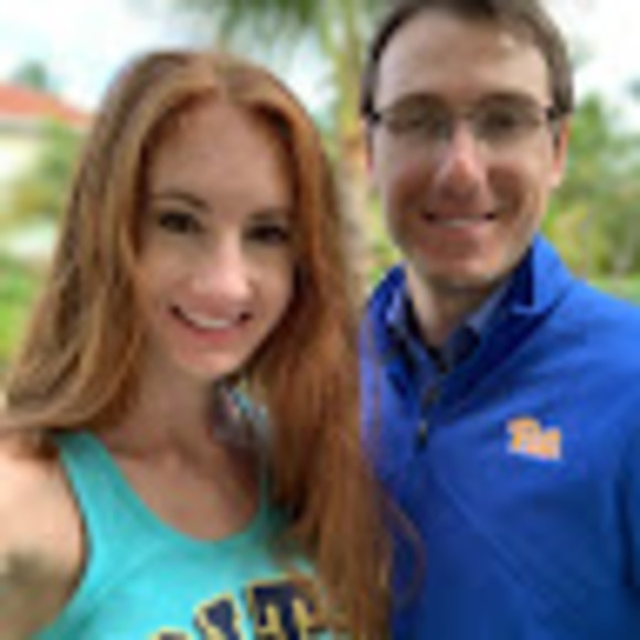 Profile Picture of Kiersten Young (@kierieyoung) on Poshmark