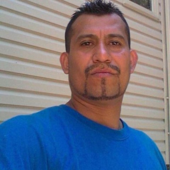 Profile Picture of Alexander Hernández (@alexhtimo) on Poshmark
