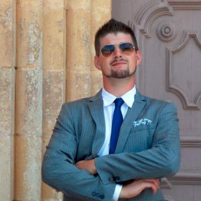 Profile Picture of Simon Baxter Elias (@SimonEliasFA) on Twitter