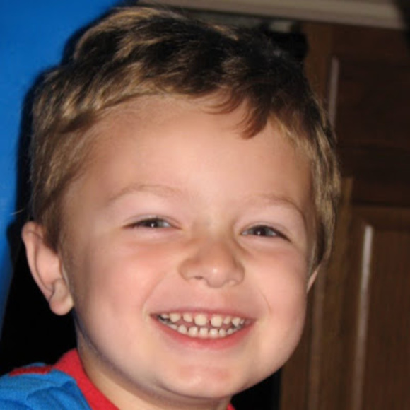 Profile Picture of Sam sklar (@samsklar04) on Poshmark