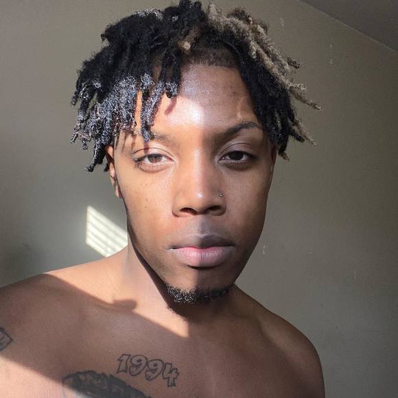 Profile Picture of Timothy Hallmon (@timothyhallmon) on Poshmark