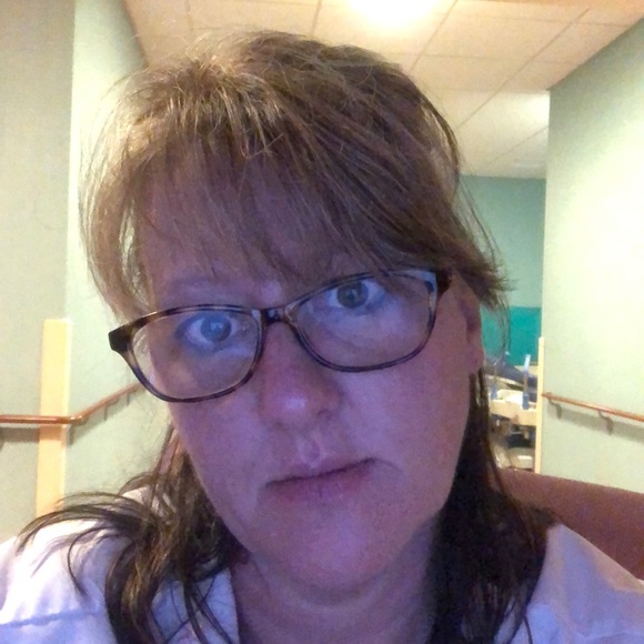 Profile Picture of Tammy Keaton (@tlknmbr01) on Poshmark