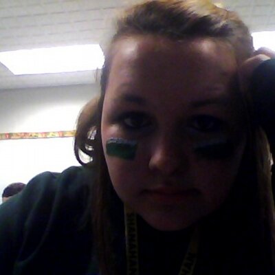 Profile Picture of Bernadette Schneider (@bern_sauce) on Twitter