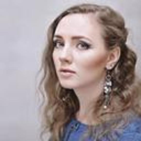 Profile Picture of Eileen Hoffman (@eileenhoffman) on Poshmark