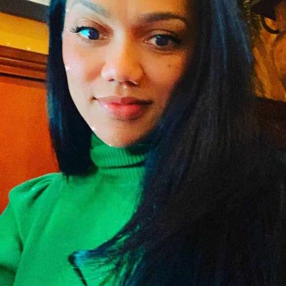 Profile Picture of Antonia Rafal (@antoniasadlocha) on Poshmark