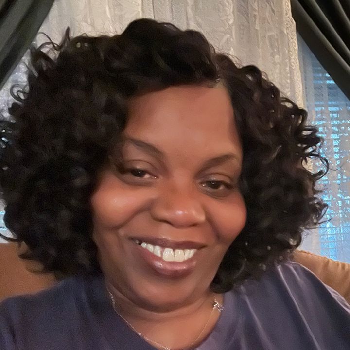 Profile Picture of Aunt Tracie (@tracie.hall) on Tiktok