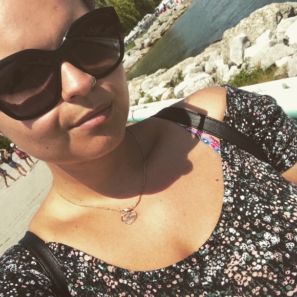 Profile Picture of Joanna Masucci (@joannamasucci) on Poshmark