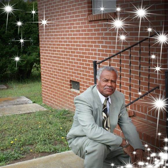 Profile Picture of Thomas Ferguson (@fergusonthomas4) on Poshmark