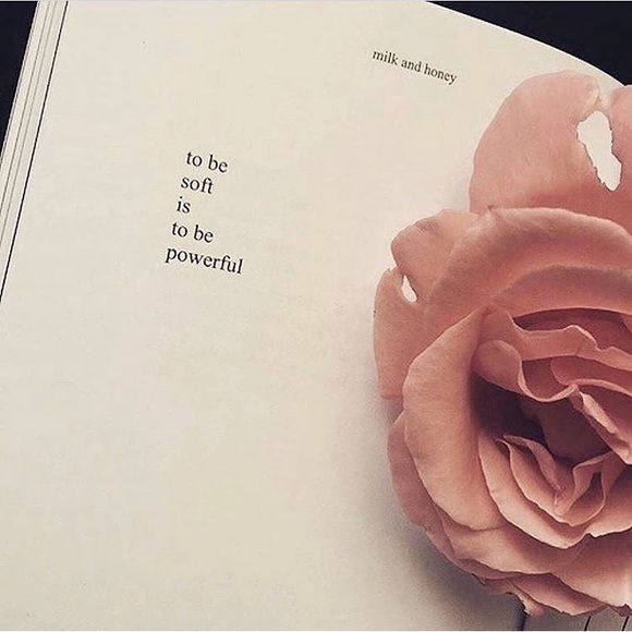 Profile Picture of Lexi Sarian (@lexigabrielle_) on Poshmark