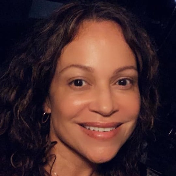 Profile Picture of Lucy Rivas (@lucyrivas292) on Poshmark