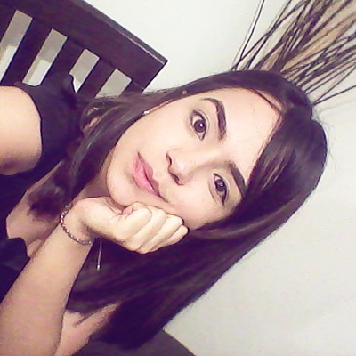 Profile Picture of Daniela M (@danielamich22) on Twitter