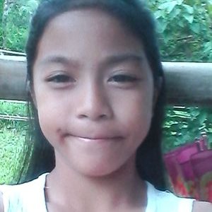 Profile Picture of June Leah Saturinas (@HeniaJune) on Twitter