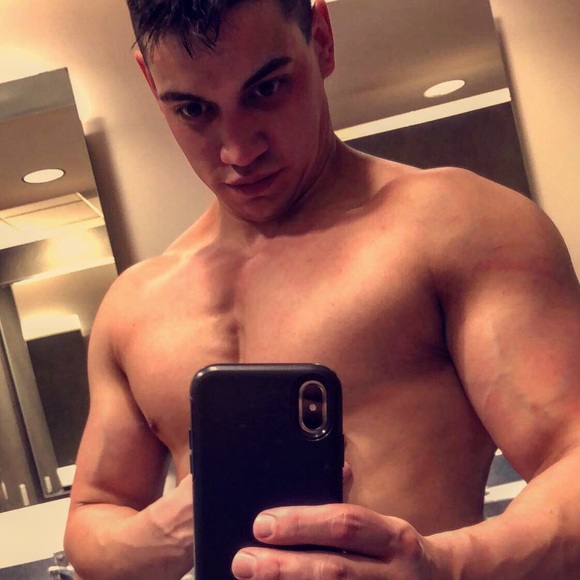 Profile Picture of John Ellett (@23ellett) on Poshmark