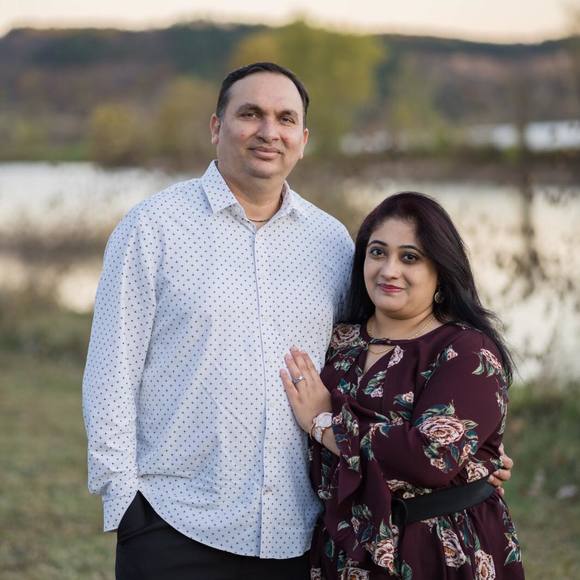 Profile Picture of Dilshad Hussain (@dilshadhussain) on Poshmark