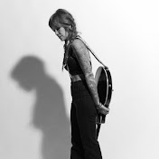 Profile Picture of Sara Jean Stevens (@sarajeanstevens) on Youtube