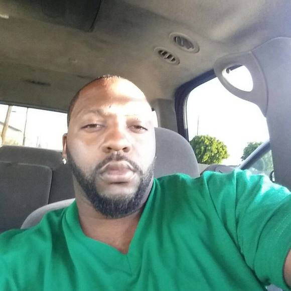 Profile Picture of Alexander Brown (@bomont12) on Poshmark