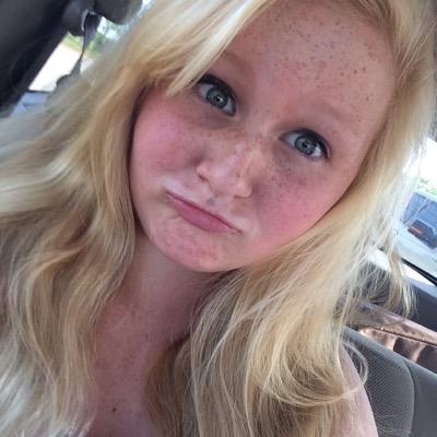 Profile Picture of Jenna Caye Calder (@CayeJenna) on Twitter