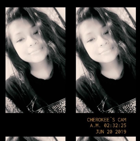 Profile Picture of Hendricks Cherokee (@hendricks_c) on Poshmark