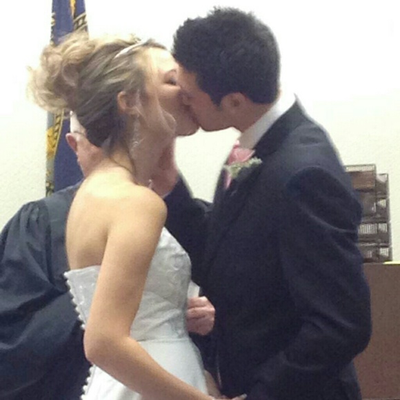 Profile Picture of Alex Kendall (@kendalldalal) on Poshmark