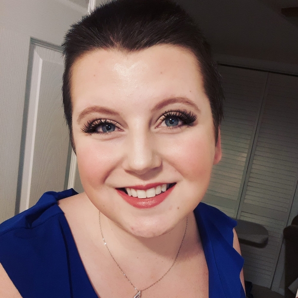 Profile Picture of Amanda marie Harrington (@caud9773) on Poshmark