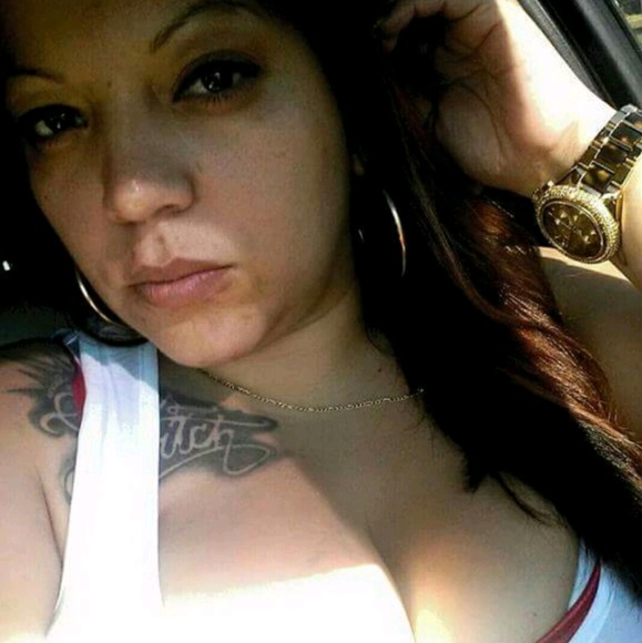 Profile Picture of Cecilia Chavez (@cecemares) on Poshmark