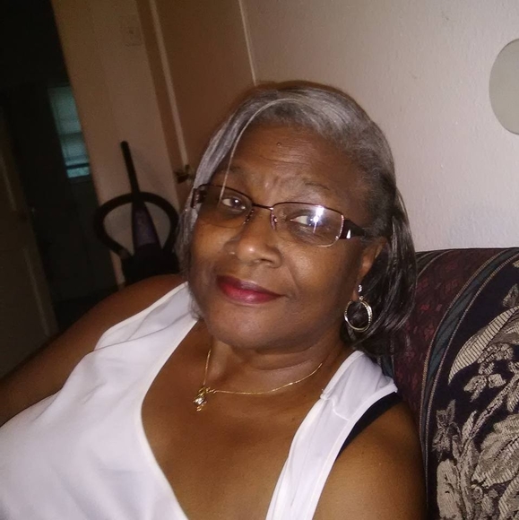 Profile Picture of Ruby Johns (@rubyjohns) on Poshmark