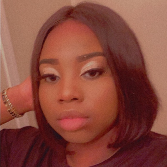 Profile Picture of Jeretta Symone (@jretta) on Poshmark