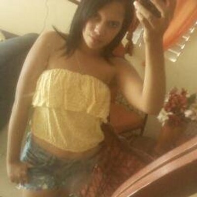 Profile Picture of Elisa Lora (@tubebesitalora) on Twitter