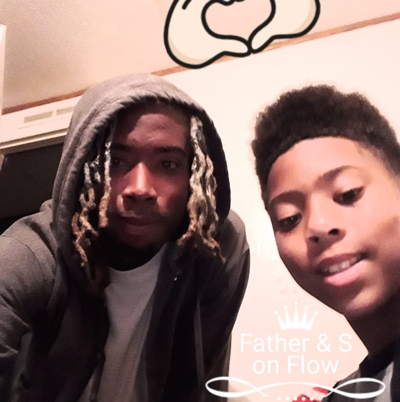 Profile Picture of Derwin Duplessis (@derwinduplessis) on Poshmark