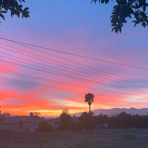 Profile Picture of Natalie Fanger (@nataliee881) on Poshmark