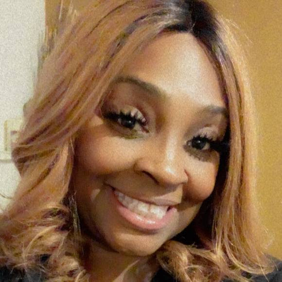 Profile Picture of Maya Foster (@mayafoster761) on Poshmark