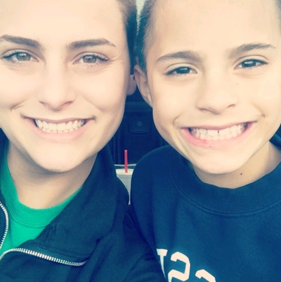 Profile Picture of Shannon Stack (@sstack40) on Poshmark