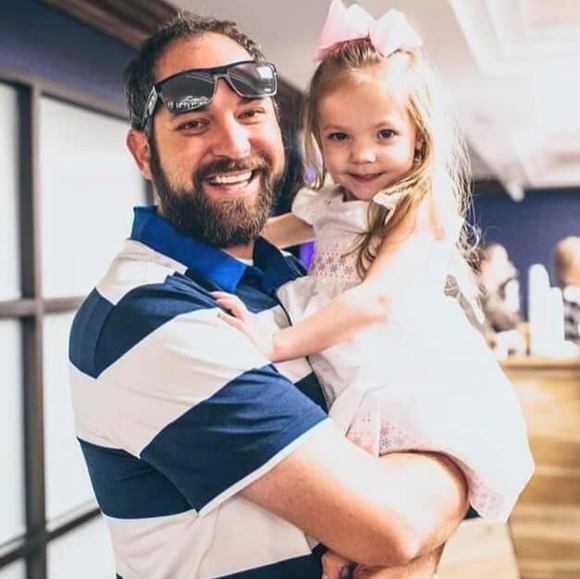 Profile Picture of Dustin Cagle (@dustin_cagle) on Poshmark