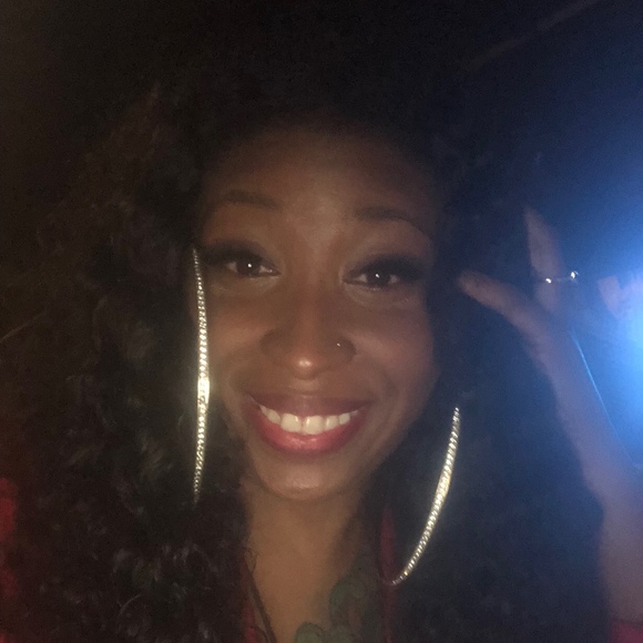 Profile Picture of Tasha Cooley (@tashacooley231) on Poshmark