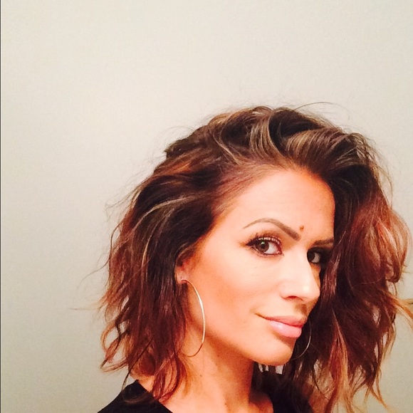Profile Picture of Maria Key (@jupitermama) on Poshmark