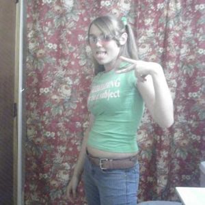 Profile Picture of Mari Holcomb (@x3_luvin_steven_x3) on Myspace