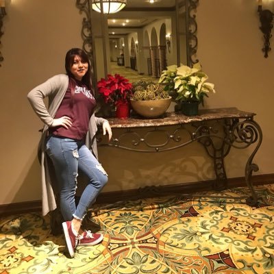 Profile Photo of Reina Castillo (@ReinaCa18105520) on Twitter