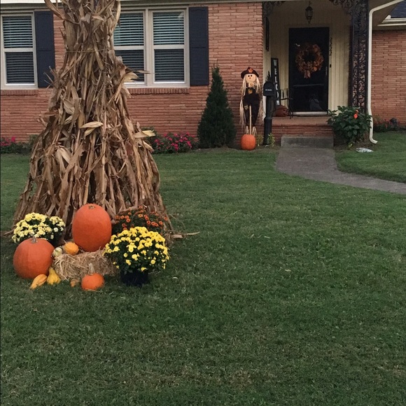 Profile Picture of Chris Castlen (@newspaper123) on Poshmark