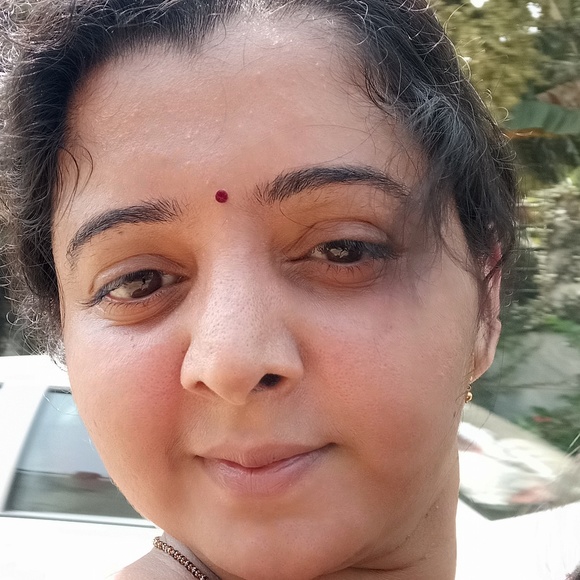 Profile Picture of Gayatri.v Hegde (@gayatri364) on Poshmark