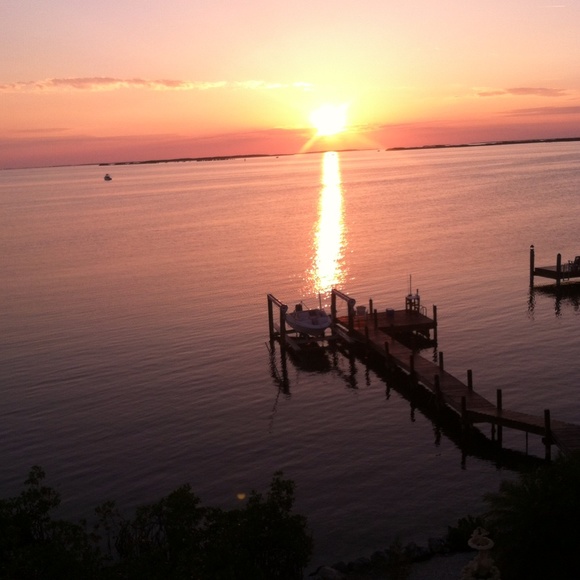 Profile Picture of Lauren Rosenmayer (@laurrose26) on Poshmark