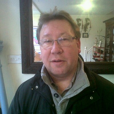 Profile Picture of Mark Stacey (@VintiquesMark) on Twitter