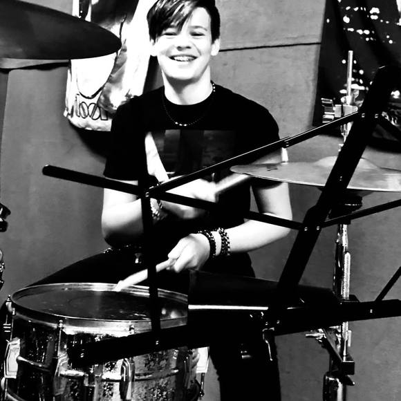 Profile Picture of Gavin Gillette (@gavingillette) on Poshmark