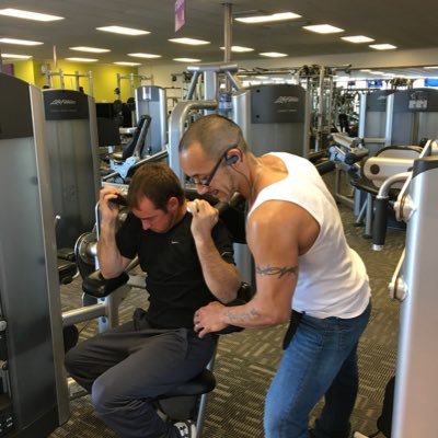 Profile Picture of Robert Padron (@RobertPadron17) on Twitter