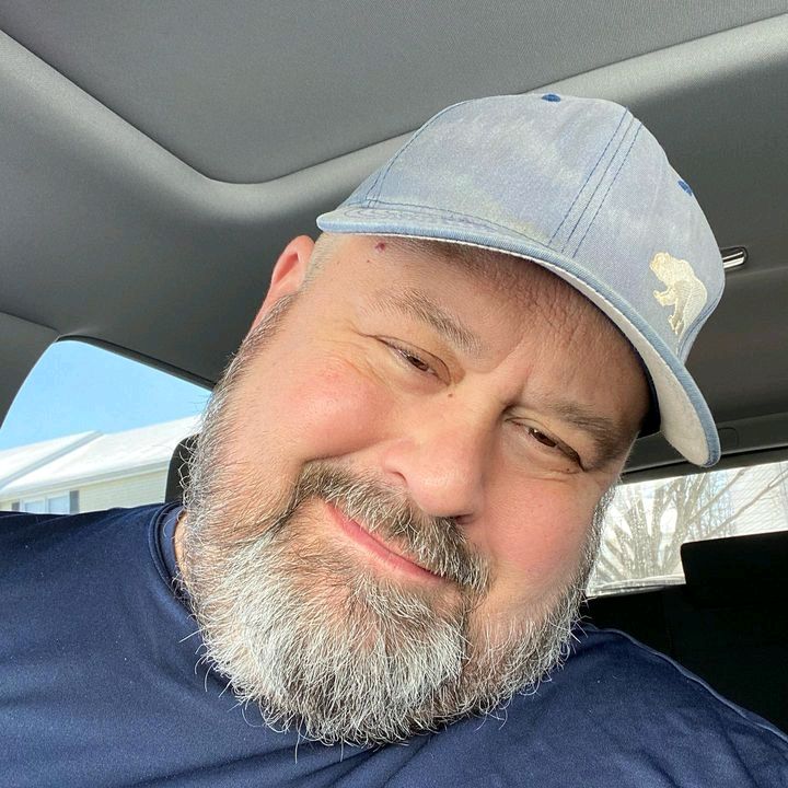 Profile Picture of Mich_Andrew (@mich_andrew) on Tiktok