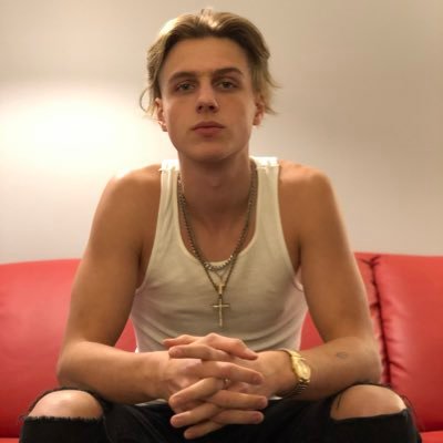 Profile Picture of Boissonneault Jason (@BoissonneaultJ7) on Twitter