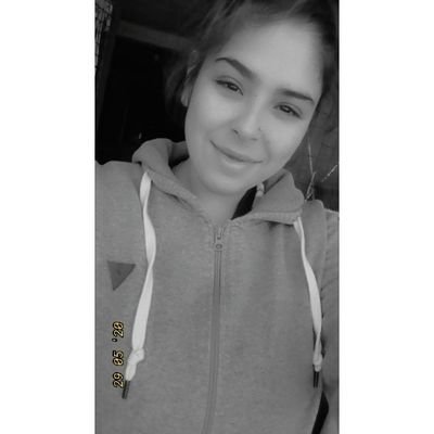 Profile Picture of Débora Piol Basualdo (@piol_debora) on Twitter