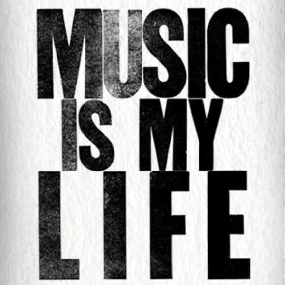 Profile Picture of Edgardo Perez (@edcong) on Poshmark